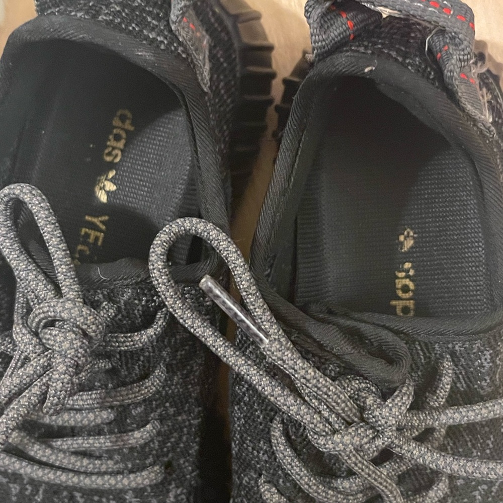 Adidas Yeezy Boost 350 Pirate Black 2016 release Men’s size 5 Good Condition - Picture 8 of 9
